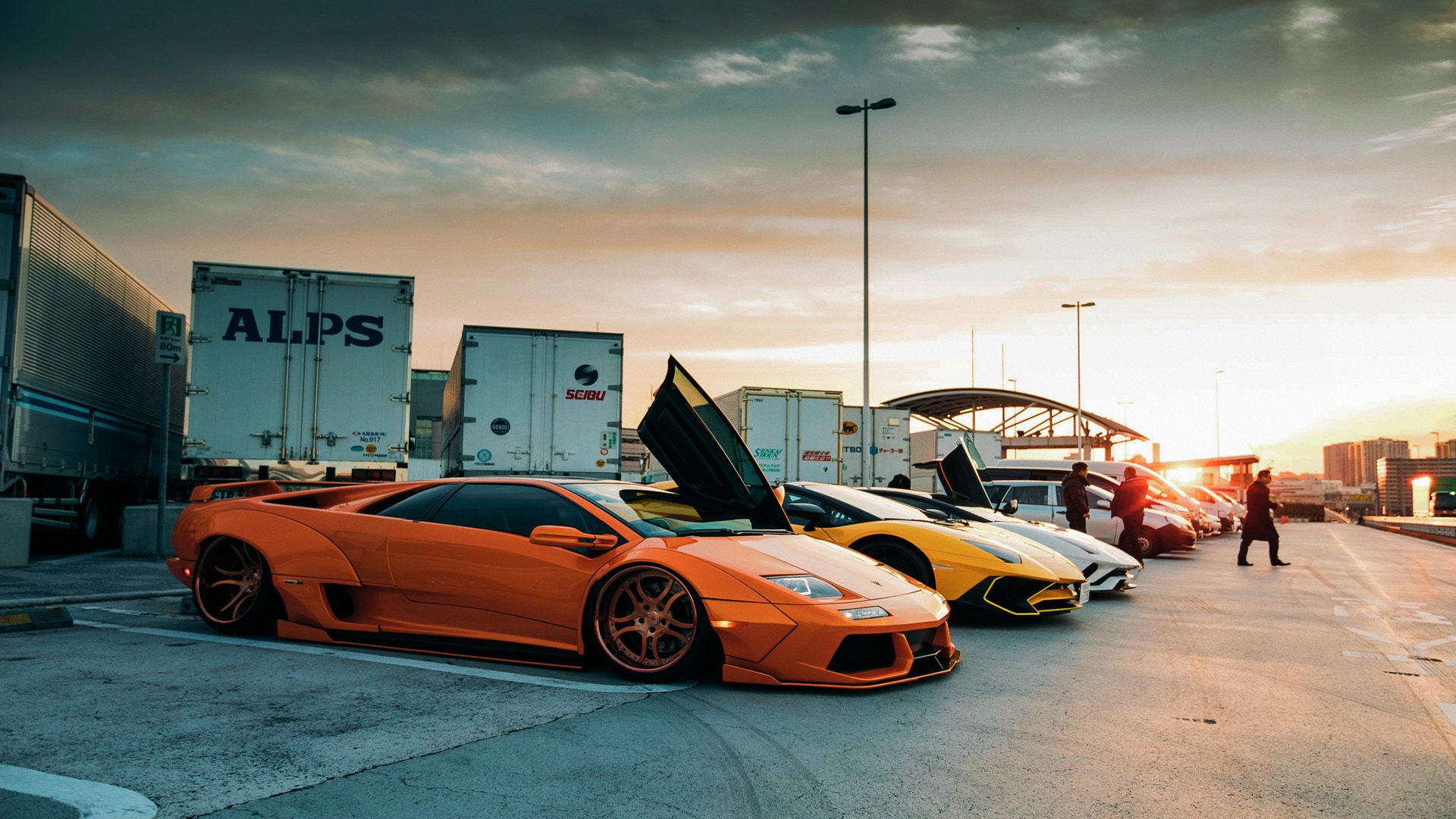 _城市高空溜索赛：在钢铁城市中飞跃_，高空溜索需要什么条件