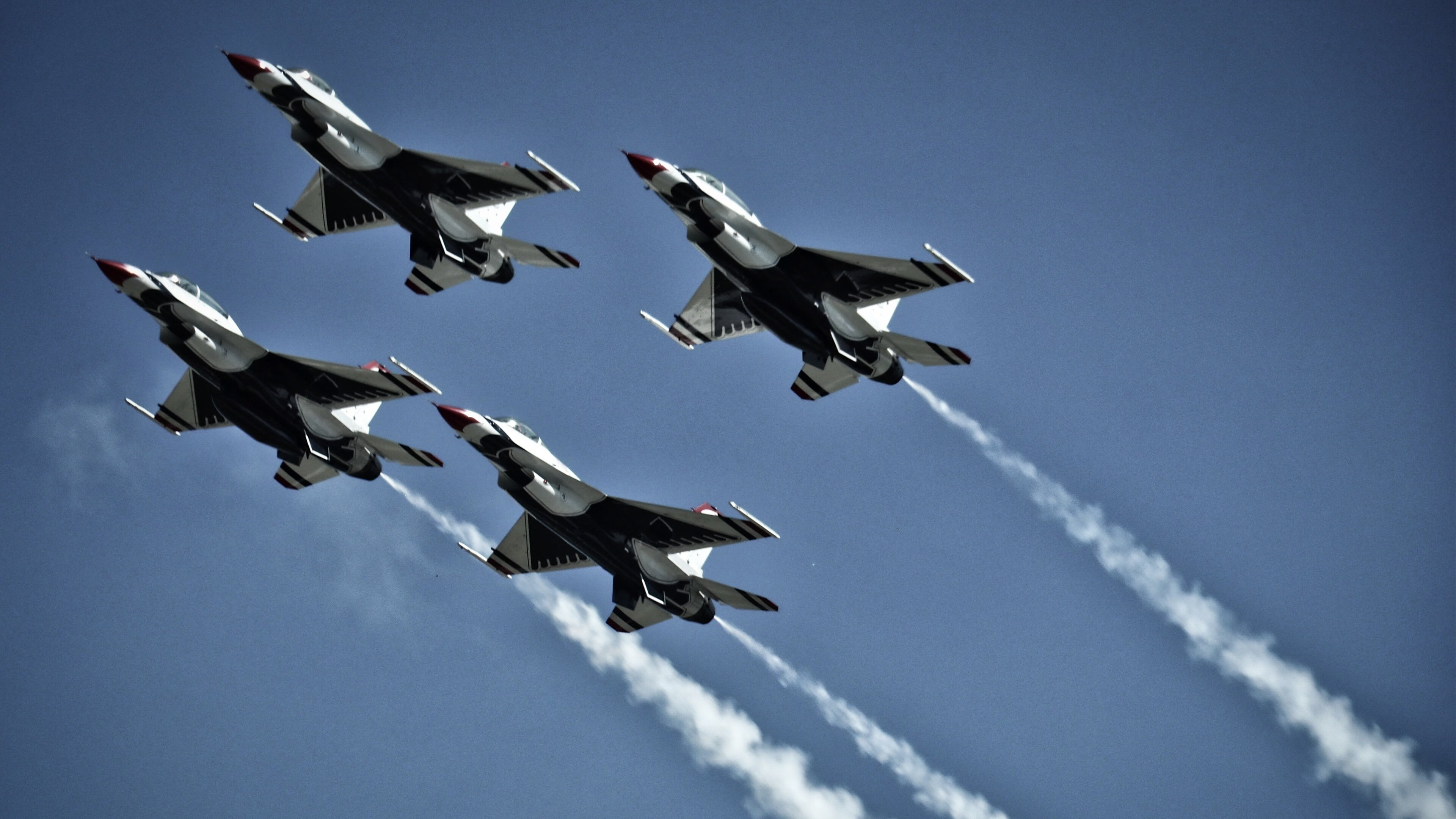 小牛主帅称东契奇为“本时代最全能球员”，东契奇是小前锋还是得分后卫