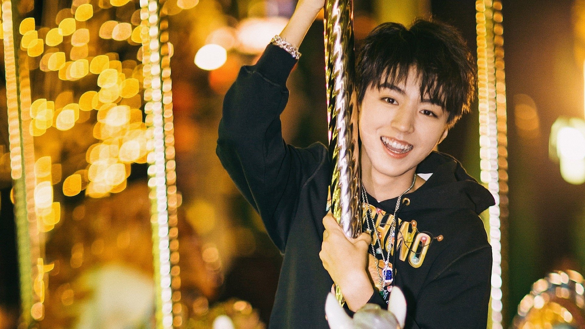 博洛尼亚通过精准传球组织高效反击，博洛尼亚传奇球星